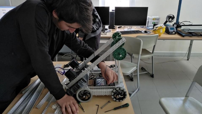 DARICA’DA VEX ROBOT YARIŞMASI İLE TEKNOLOJİ RÜZGARI ESECEK